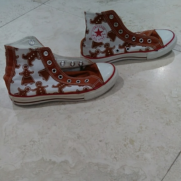 Authentic Rare Gingerbread Men Converse - Picture 5 of 6